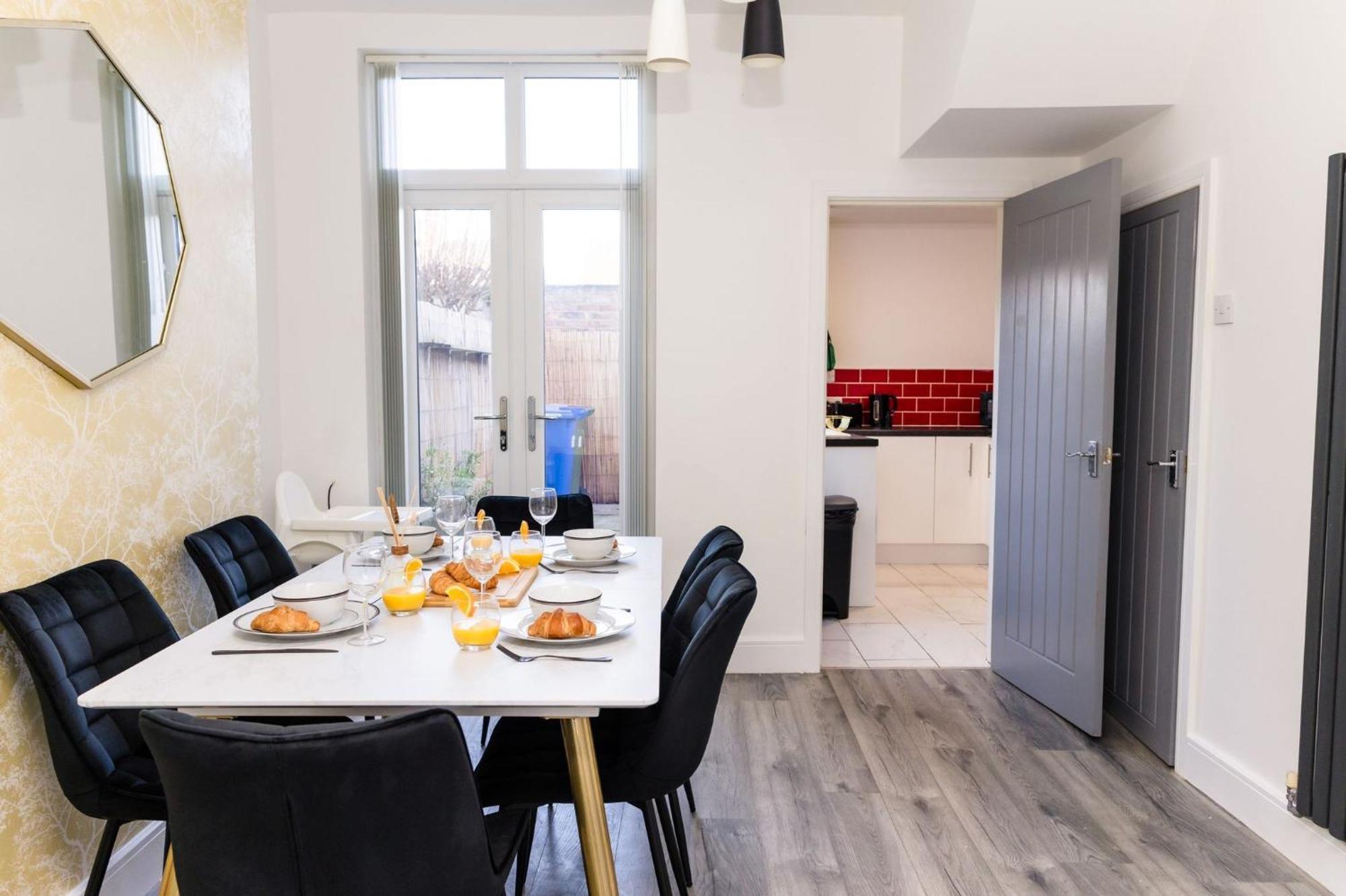 レッドカー Muriel Retreat - Central Location - Free Parking, Fast Wifi, Smarttv With Netflix By Yoko Propertyヴィラ エクステリア 写真